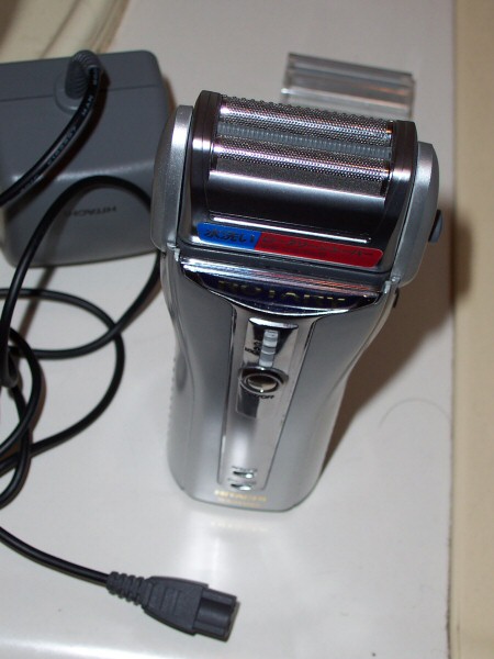 HITACHI シェーバー